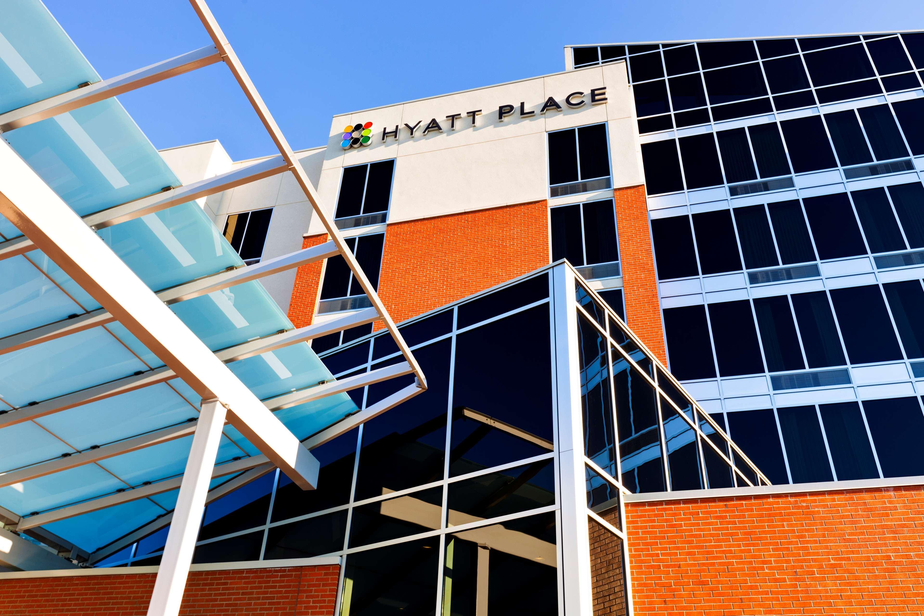 Hyatt Place Garden City Hotel Exterior photo